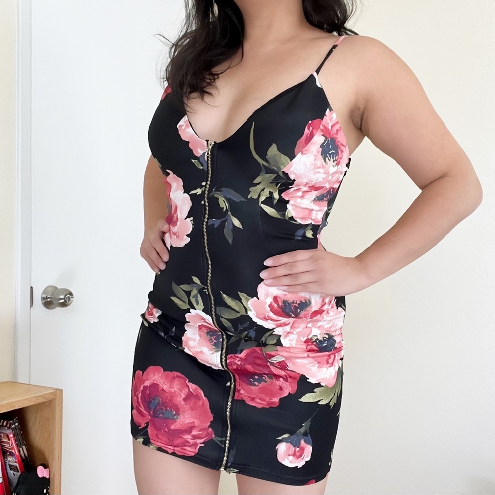 Zip up floral bodycon dress - Small